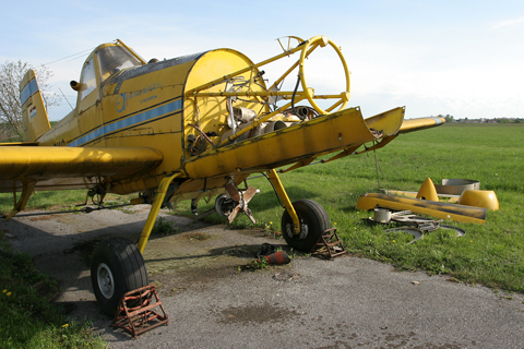 A more recent photo of DKG with its engine and prop removed for overhaul. Only when you disconnect all the pipes, cables and wires do you realise how big a mess the engine bay can be