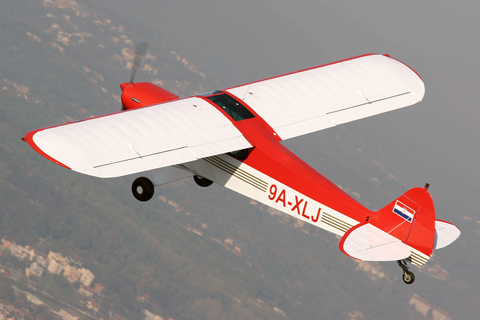 Banking left, banking left! :) An air-to-air session on the aircraft's fourth flight (I think). 9A-DMI served as my trusty photo ship once more