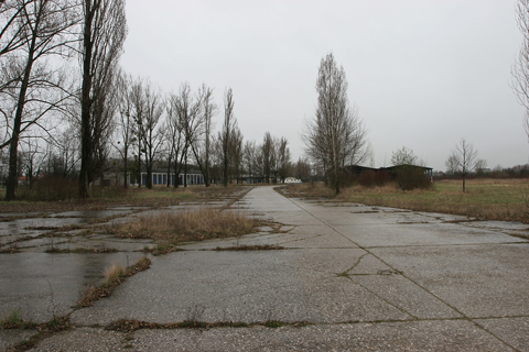 Another view south from the main taxiway. To think that 60+ years ago Bf.109s and G.50 - and even Lindbergh before - taxied down here...
