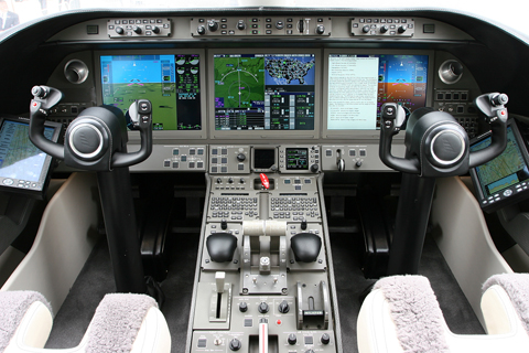 And I'm proud to bring you an exclusive - the cockpit of the Learjet 85 mockup :). The all-carbon fibre aircraft is still in development and is promising to be a world beater. Judging from inside the cockpit, it certainly will be impressive. Many thanks to Bombardier's Mr. John who showed me around!