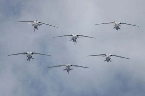 The guys are back! The CroAF aerobatic team - the Krila Oluje - were normally invited and put on an excellent show in their new (several months old) six-ship routine