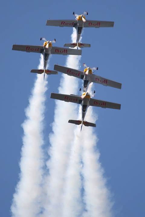 Sliding into formation under the expert hand of team leader(ess) Radka Machova :)