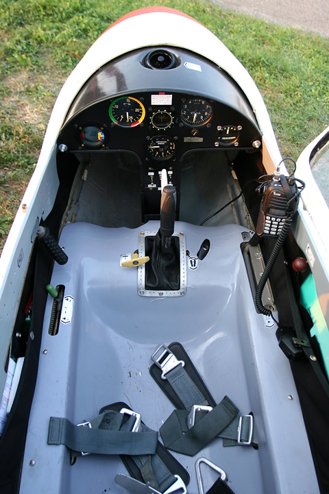 The very clean and tidy cockpit of GOD. Actually this is one of the cleanest cockpits of any sort I've seen in a long time. In addition to the standard analogue variometer, GOD is equipped with a digital one as well, which appears to have an additional function or two. And despite the yaw string you may have seen on the canopy, this Vuk-T is equipped with an electrical turn coordinator in the bottom right of the panel