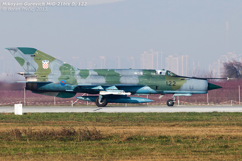 122 spooling up and preparing to light the reheat for a practice scramble. Along with its sister ship 116, 122 is part of the so called QRA pair - short for Quick Reaction Alert - on permanent standby to take off in minutes and intercept any aircraft in Croatian airspace