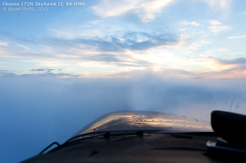 Having become bored of the oppressive and never-ending greyness on the ground - Northern Croatia having been blanketed by low cloud for weeks - I'd decided I might as well check on conditions higher up... definitely wasn't disappointed!