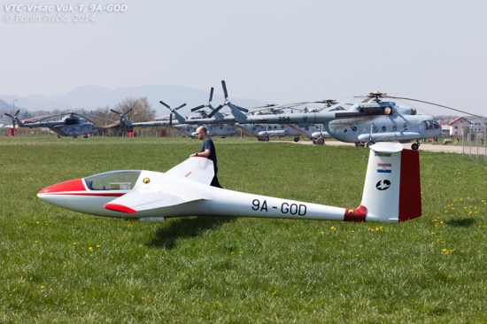 A contrast that perhaps best of all illustrates why I love Lučko: we've got everything from gliders to transport helicopters, fun to security and dull grayness to cheerful colors.