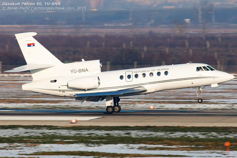 The first arrival of the day - touching down before the morning mist has had time to fully clear - YU-BNA of Serbia really is a sight for sore eyes. One of the timeless classics of the already elegant Falcon family, the 50s was the world's first proper business "tri-holer", and would become Dassault's passport into the high end of the segment. Even though these originals are nowadays few and far in between, the design lives on as the more modern 900 - two of which would also visit Zagreb within the hour.